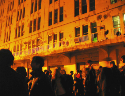 Figure 8. Urban_data, 184 Kent Avenue, Brooklyn, April 14, 2006(http://www.flickr.com/photos/urban_data/130358969/, accessed April 6, 2013).